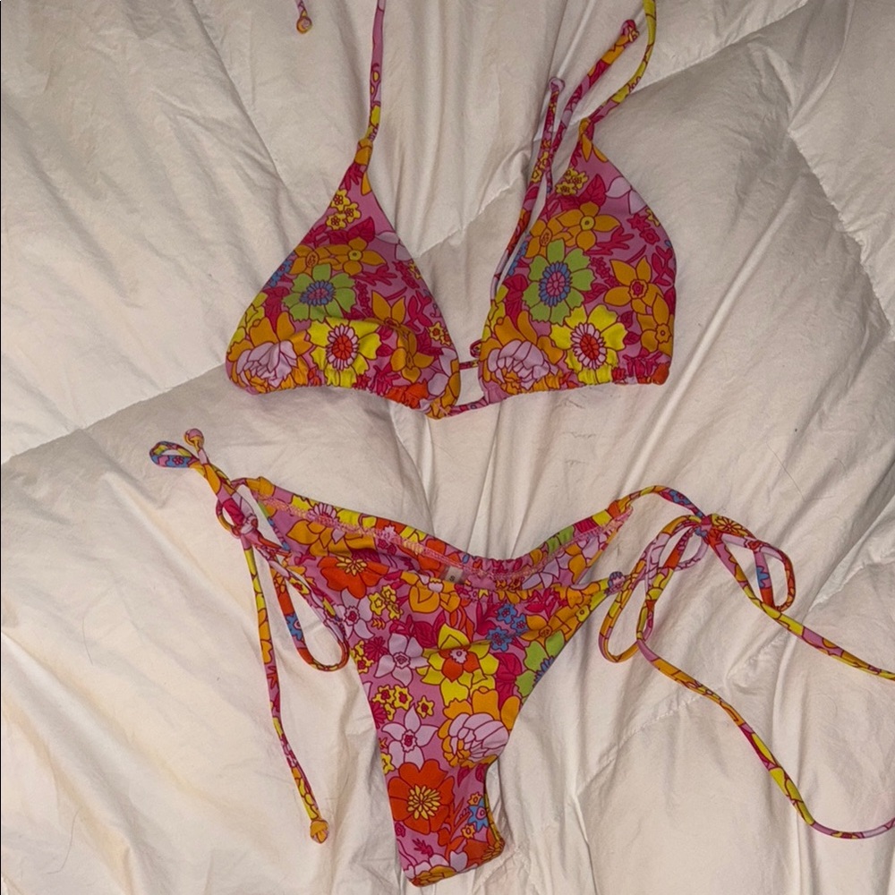 Amazon Floral Bikini Set